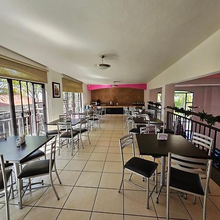 Hotel Ejecutivo Aeropuerto Alvaro Obregon エクステリア 写真