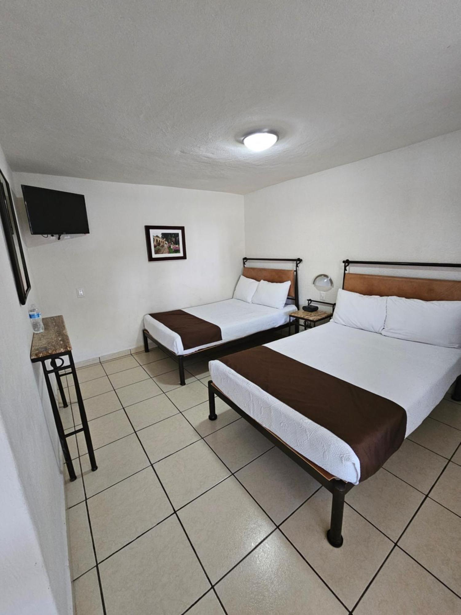 Hotel Ejecutivo Aeropuerto Alvaro Obregon エクステリア 写真
