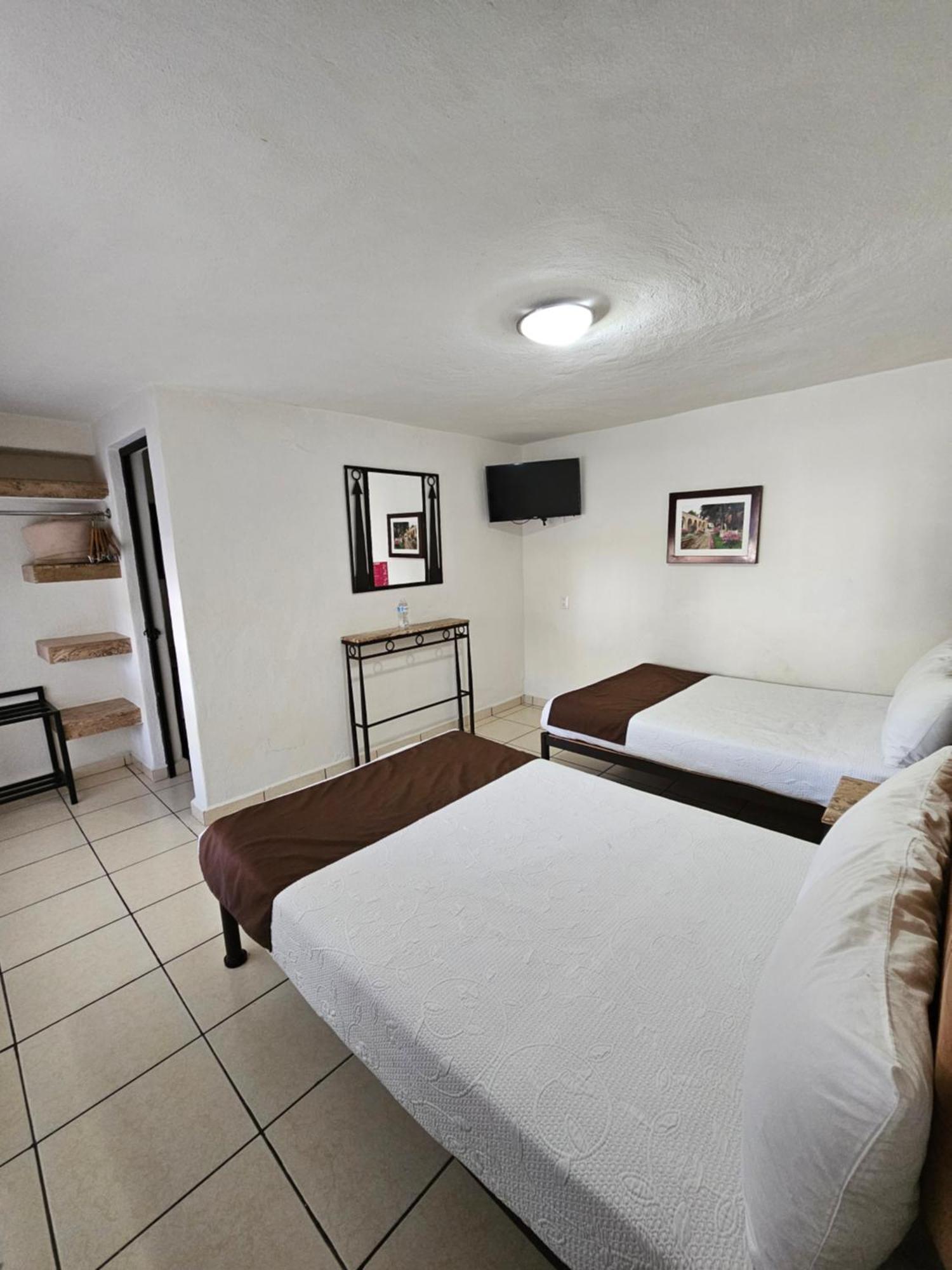 Hotel Ejecutivo Aeropuerto Alvaro Obregon エクステリア 写真