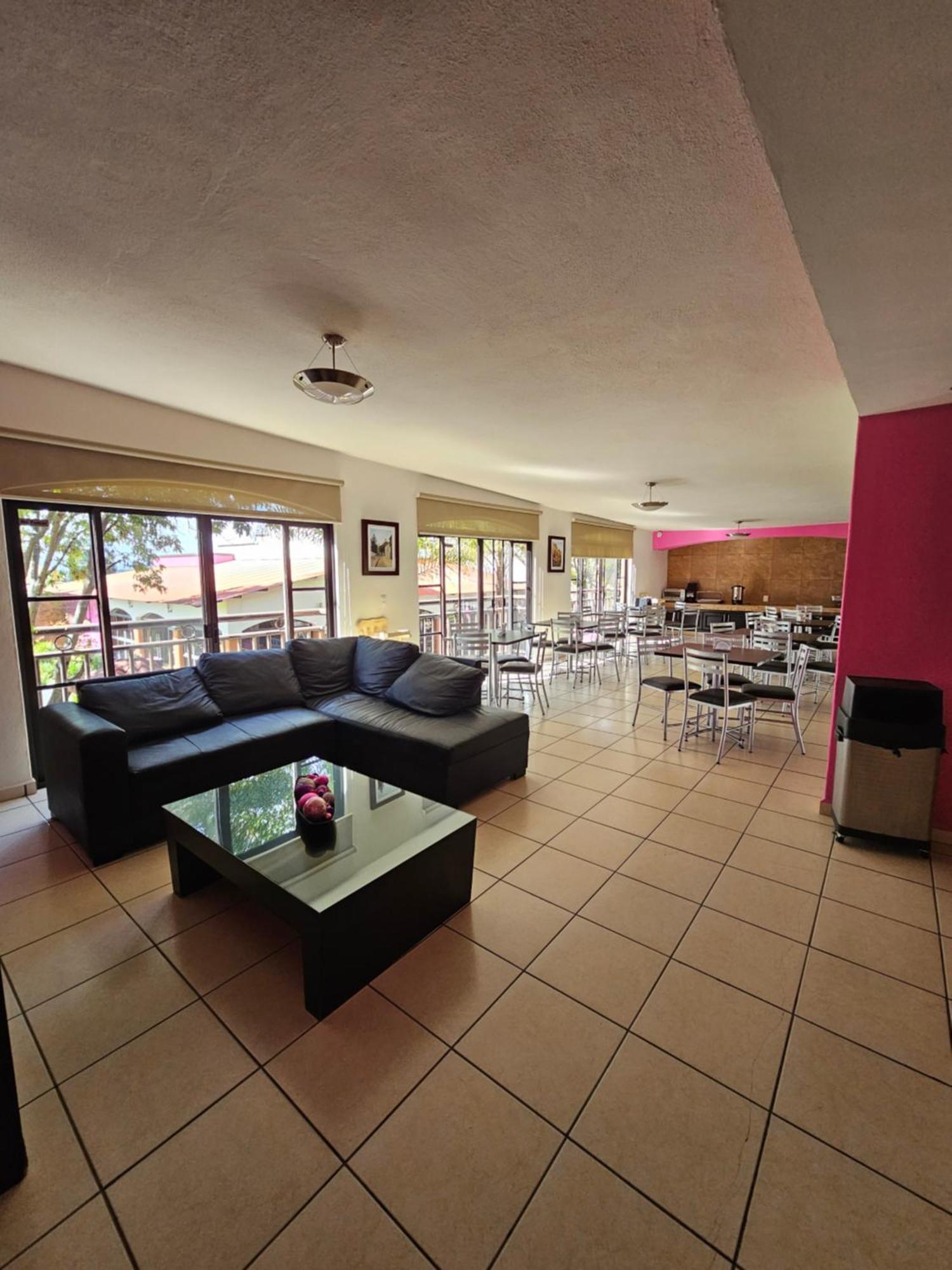Hotel Ejecutivo Aeropuerto Alvaro Obregon エクステリア 写真