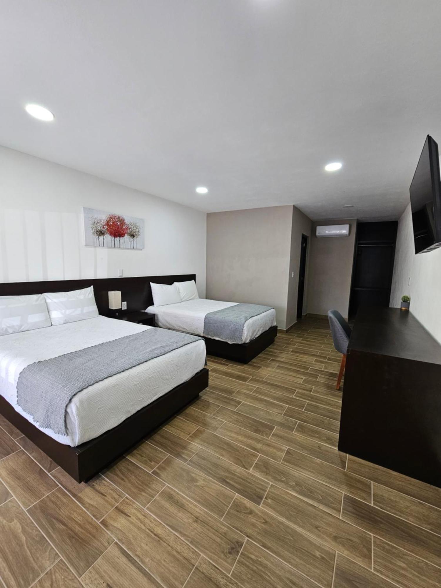Hotel Ejecutivo Aeropuerto Alvaro Obregon エクステリア 写真