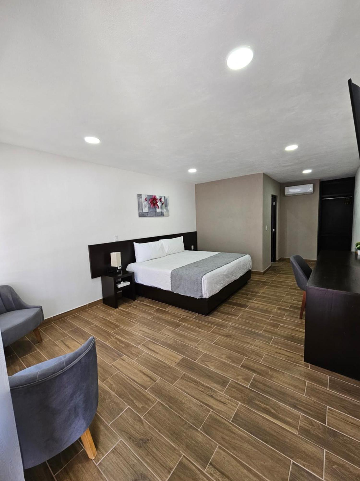 Hotel Ejecutivo Aeropuerto Alvaro Obregon エクステリア 写真
